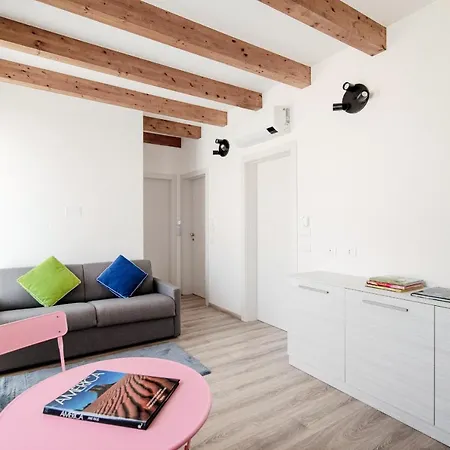 Guest house Spazio 77 - The House Of Travelers Como