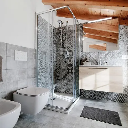 Spazio 77 - The House Of Travelers 4*