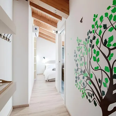 Spazio 77 - The House Of Travelers 4*