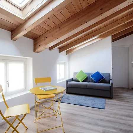 Pensjonat Spazio 77 - The House Of Travelers Como