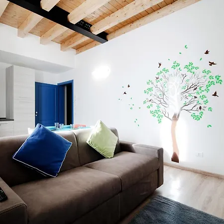 Pensjonat Spazio 77 - The House Of Travelers Como