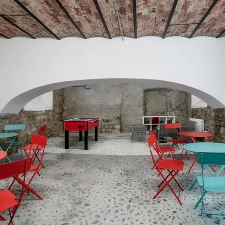 Spazio 77 - The House Of Travelers 4* Como