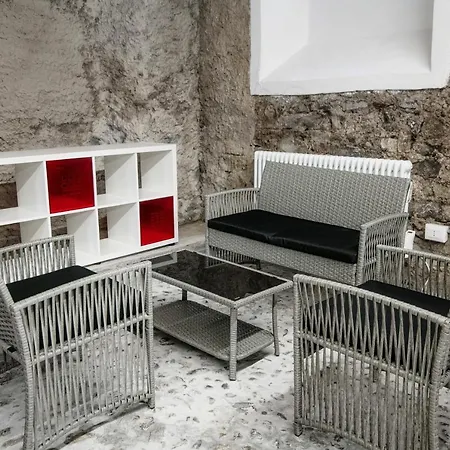 Spazio 77 - The House Of Travelers Como