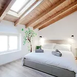 Spazio 77 By 