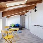 Spazio 77 By 
