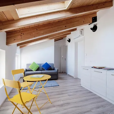 Spazio 77 - The House Of Travelers 4*