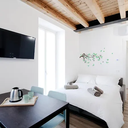 게스트하우스 Spazio 77 - The House Of Travelers 4*