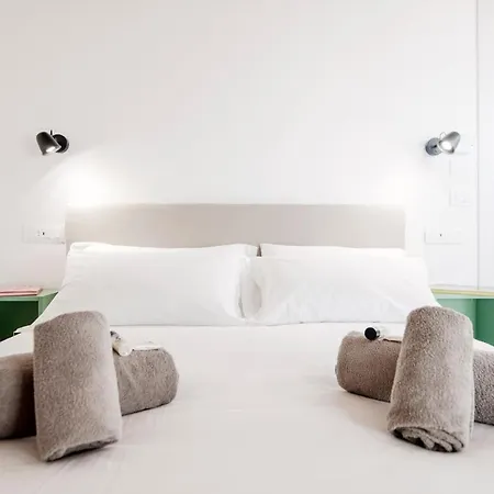 Spazio 77 - The House Of Travelers 게스트하우스