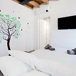 Spazio 77 By 